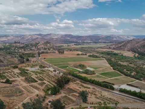 2860 Sunset Hls, Escondido, CA 92025 photo 4