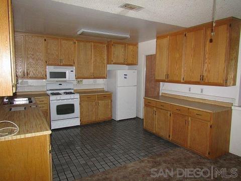 1270 E Washington Ave, Escondido, CA 92027 photo 6