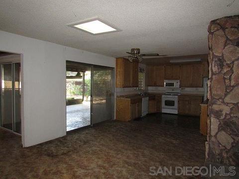 1270 E Washington Ave, Escondido, CA 92027 photo 10