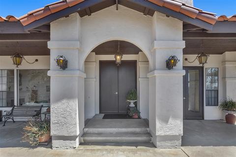 2946 Vista Del Rio, Fallbrook, CA 92028 photo 3