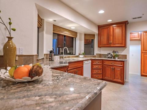 2152 Alessandro Trl, Vista, CA 92084 photo 5