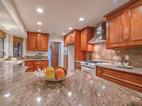 2152 Alessandro Trl, Vista, CA 92084 photo 6