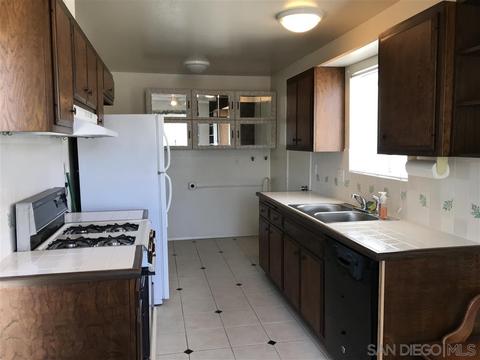 3546 Mira Pacific Dr, Oceanside, CA 92056 photo 3