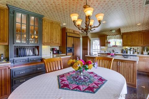 4550 Panorama Dr, La Mesa, CA 91941 photo 16