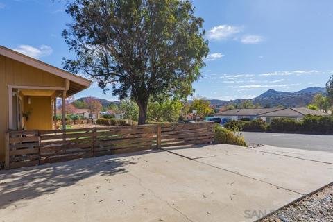 23446 Everett Pl, Ramona, CA 92065 photo 2