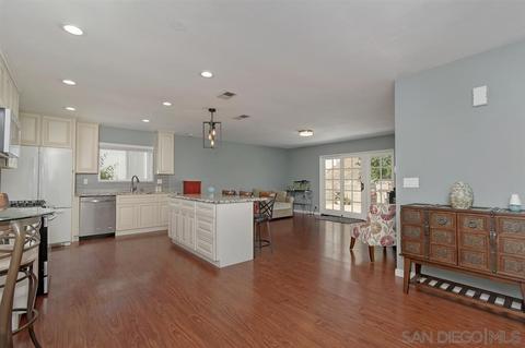 12215 Buckskin Trl, Poway, CA 92064 photo 2