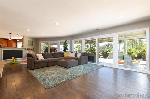 950 Pinecrest Ave, Escondido, CA 92025 photo 3
