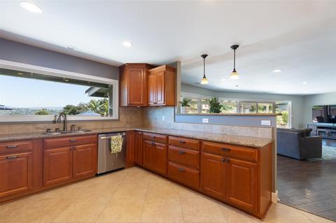 950 Pinecrest Ave, Escondido, CA 92025 photo 10