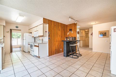 10246 Challenge Blvd, La Mesa, CA 91941 photo 13