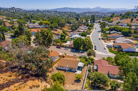 10246 Challenge Blvd, La Mesa, CA 91941 photo 20
