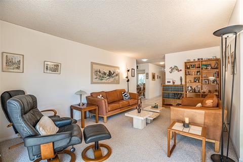 10246 Challenge Blvd, La Mesa, CA 91941 photo 14