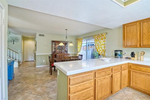 1966 Elm Ridge Dr, Vista, CA 92081 photo 13