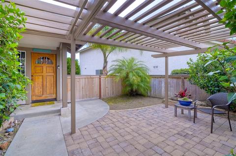 1966 Elm Ridge Dr, Vista, CA 92081 photo 3