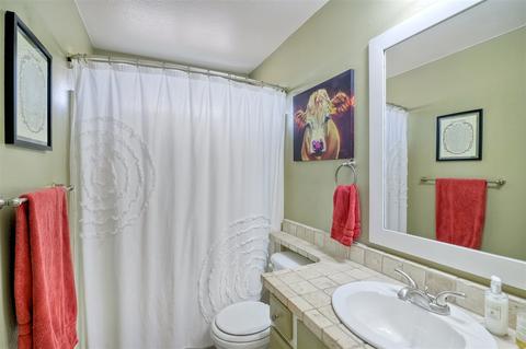 1966 Elm Ridge Dr, Vista, CA 92081 photo 17