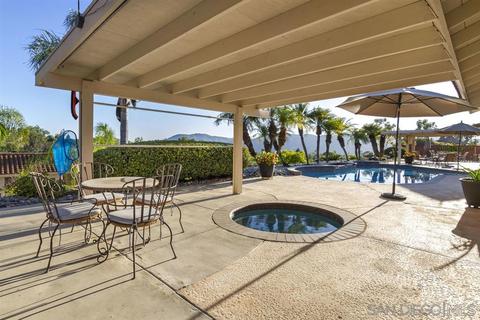 1425 Cortina Cir, Escondido, CA 92029 photo 22