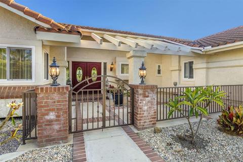 1425 Cortina Cir, Escondido, CA 92029 photo 24