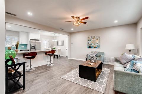 1052 Swallow Dr, Vista, CA 92083 photo 3