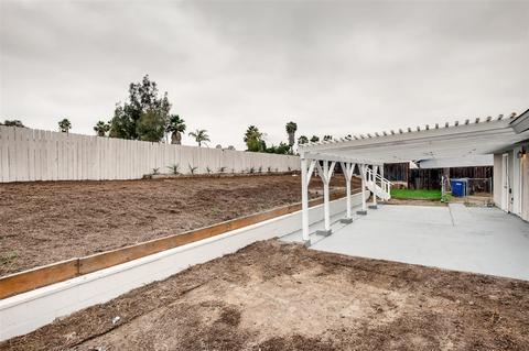 1052 Swallow Dr, Vista, CA 92083 photo 23