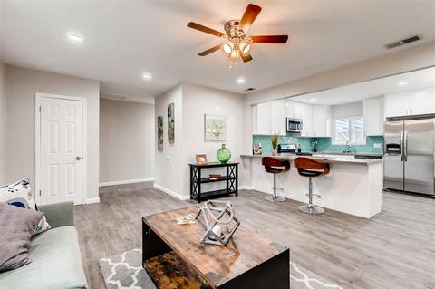1052 Swallow Dr, Vista, CA 92083 photo 6