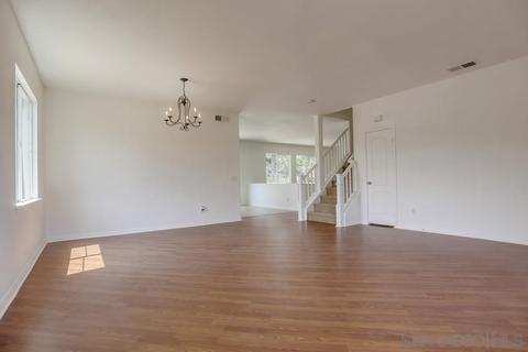 535 Moyla Ct, Oceanside, CA 92058 photo 4