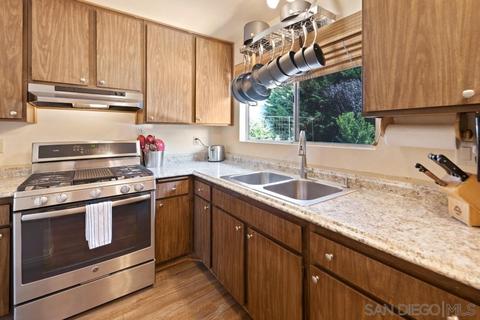 4559 Westridge Dr, Oceanside, CA 92056 photo 9