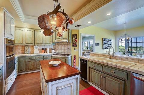 446 Rudd Rd, Vista, CA 92084 photo 3