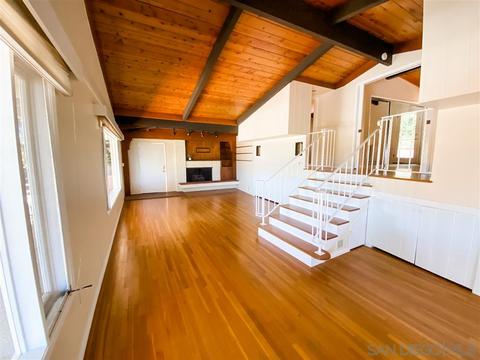1267 Olivet St, La Jolla, CA 92037 photo 6