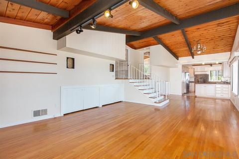1267 Olivet St, La Jolla, CA 92037 photo 4