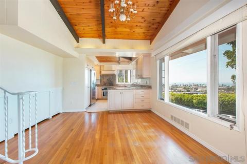 1267 Olivet St, La Jolla, CA 92037 photo 7