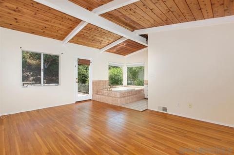 1267 Olivet St, La Jolla, CA 92037 photo 10