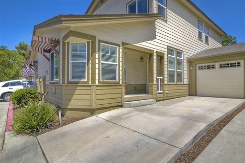 375 Brotherton Gln, Escondido, CA 92025 photo 1