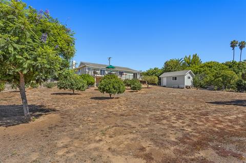 1429 Los Amigos, Fallbrook, CA 92028 photo 23