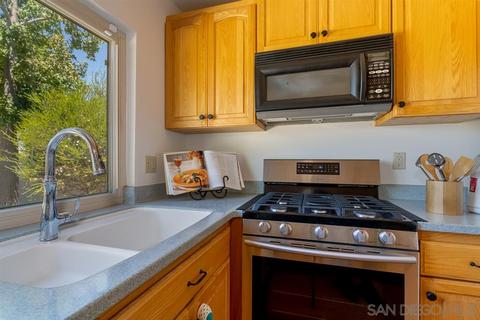1315 Valencia Loop, Chula Vista, CA 91910 photo 12