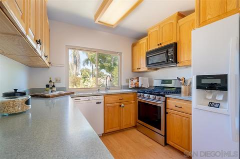 1315 Valencia Loop, Chula Vista, CA 91910 photo 11