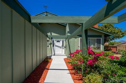 1315 Valencia Loop, Chula Vista, CA 91910 photo 2