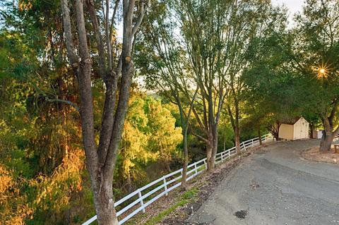 1204 Summit Pl, Escondido, CA 92025 photo 22