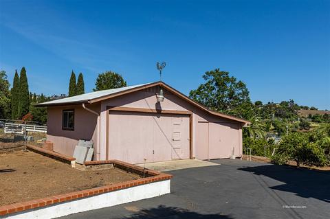 2802 Sunkist Dr, Vista, CA 92084 photo 25