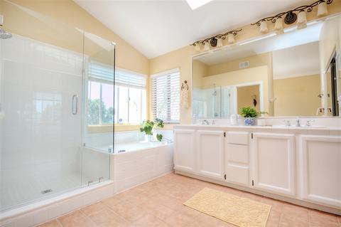 1153 Masterpiece Dr, Oceanside, CA 92057 photo 22