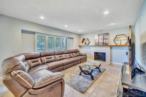 10106 Woodpark Dr, Santee, CA 92071 photo 2