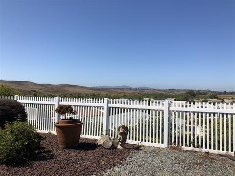 1434 Salem Ct, Oceanside, CA 92057 photo 2