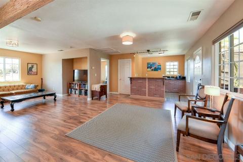 1336 Taft St, Lemon Grove, CA 91945 photo 4