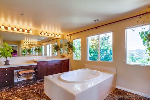 27704 Willow Trl, Escondido, CA 92026 photo 14