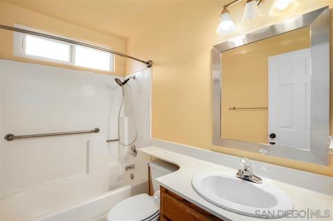 1447 Pine Ridge Rd, Oceanside, CA 92056 photo 20