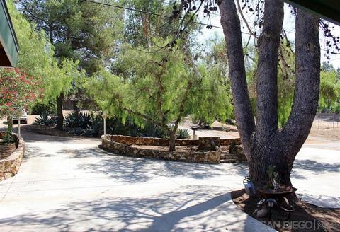 3270 Rocky Sage Rd, Jamul, CA 91935 photo 2