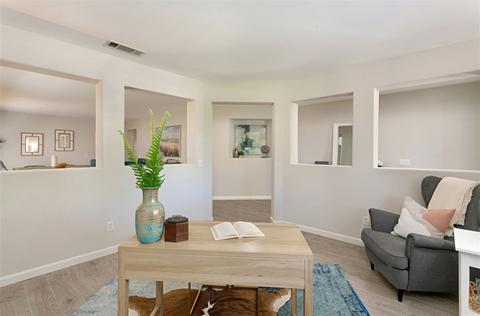 1029 Manteca Dr, Oceanside, CA 92057 photo 3