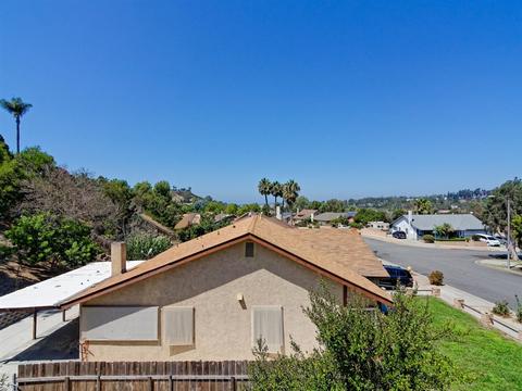 2561 Marjo Ct, Oceanside, CA 92056 photo 5
