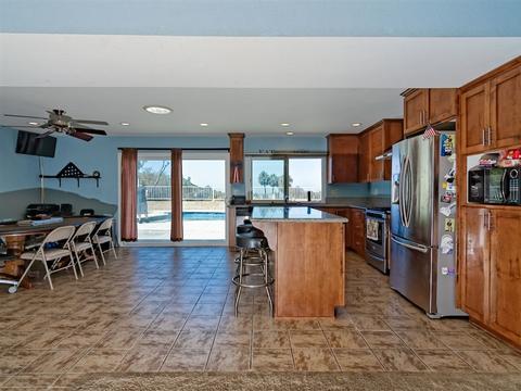2561 Marjo Ct, Oceanside, CA 92056 photo 10