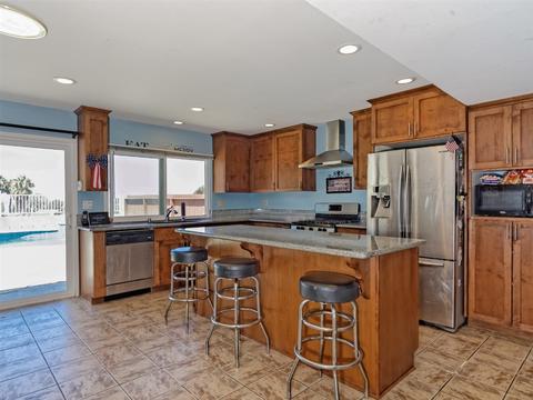 2561 Marjo Ct, Oceanside, CA 92056 photo 9