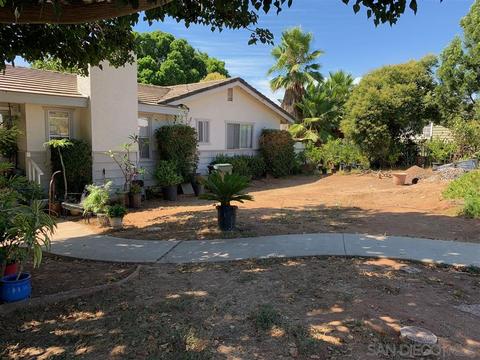 180 Via Floresta, Fallbrook, CA 92028 photo 3