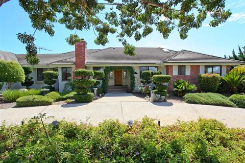 2437 Via Del Aquacate, Fallbrook, CA 92028 photo 2